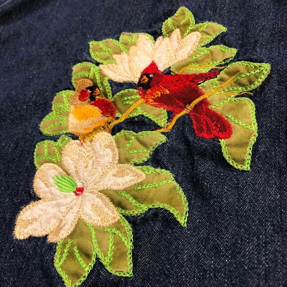 ALIA Denim Shirt Embroidered Cardinals Floral 16W 1X 100% Cotton Cottagecore - Picture 4 of 9
